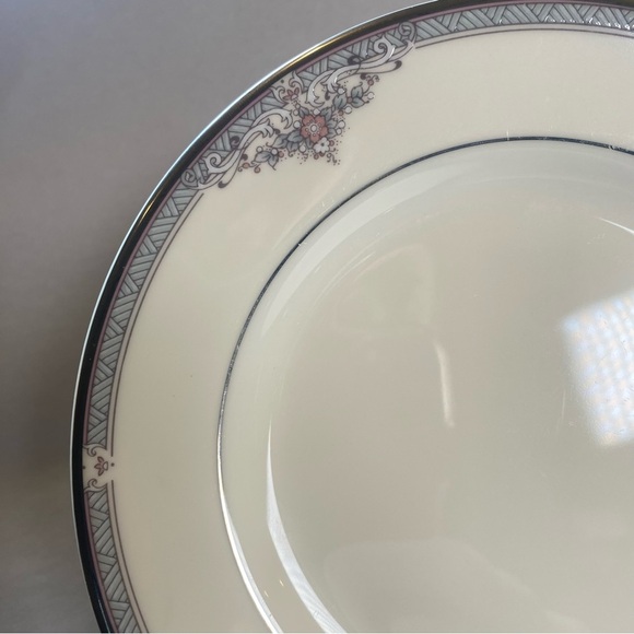 Royal Doulton Replacement Fine China Jillian H5193 Bread and Butter Plate 6.5” - Picture 2 of 6